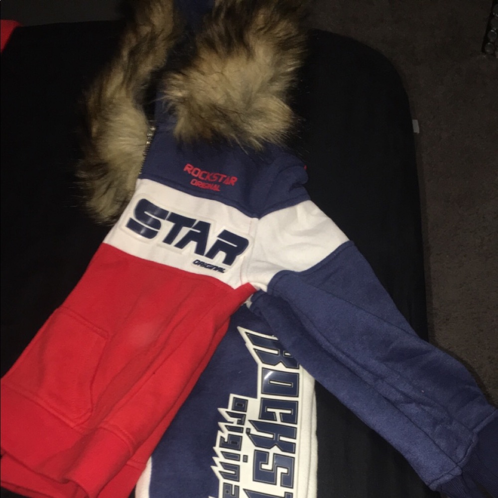 Jogging suit with fur hood